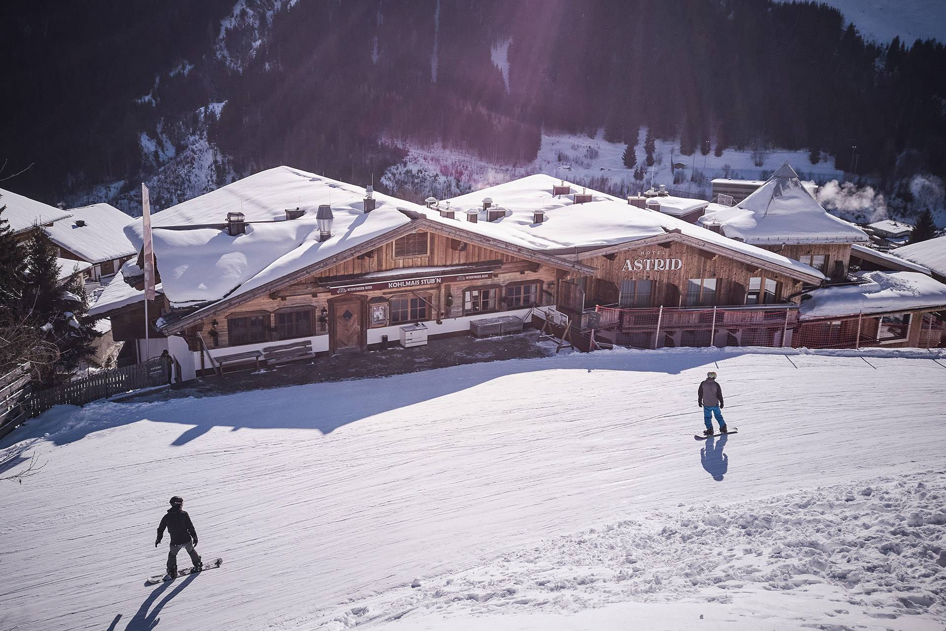 Hotel Astrid - Hotel an der Skipiste Saalbach